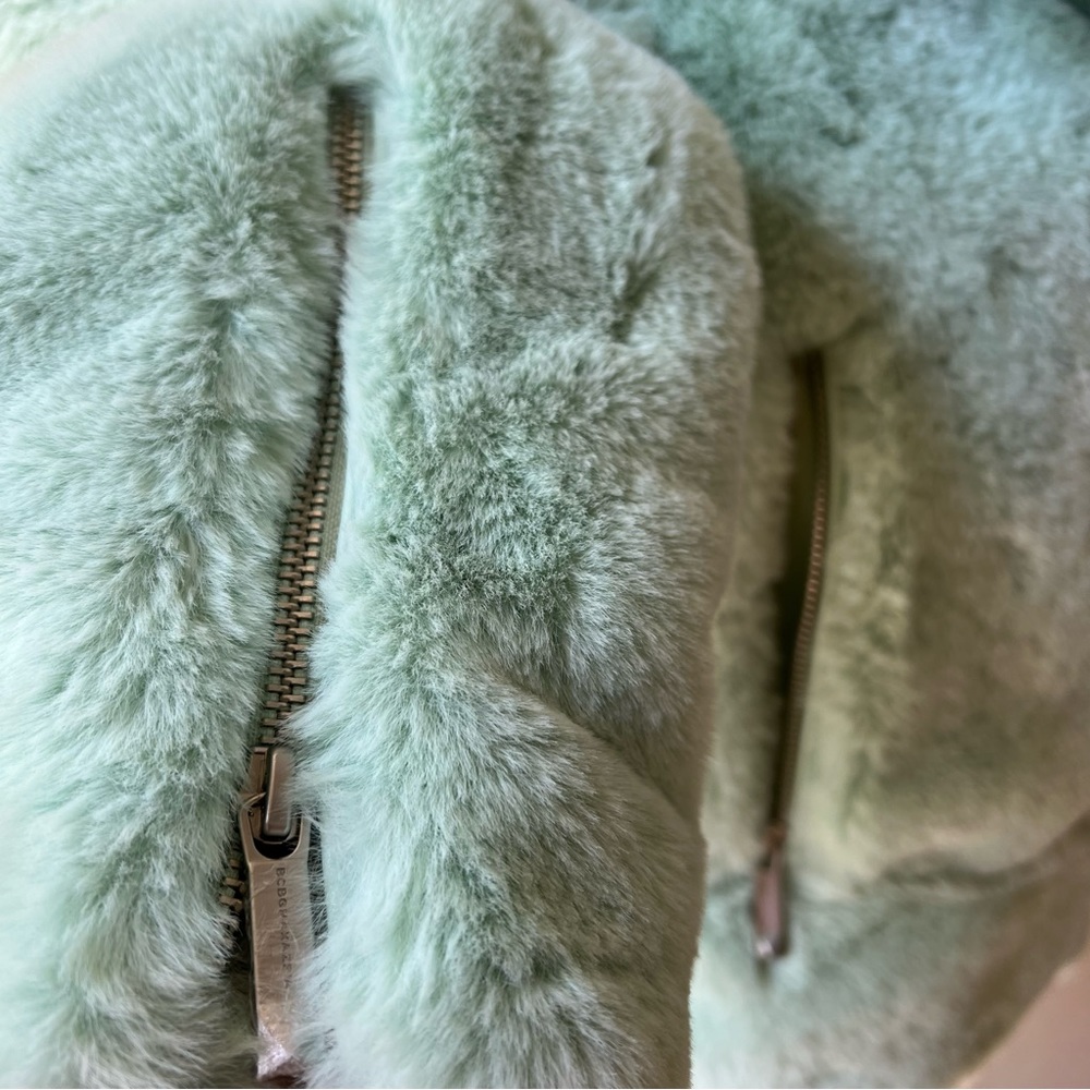 BCBGMAXAZRIA $338 “Violet” Faux Fur Moto Jacket In Pistachio Size XS - Picture 12 of 17